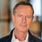 אופיר פז פינס